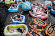 FEATURE - Hauptsache bunt: Beim Breda Drijft Festival im niederländischen Breda darf alles auf's Wasser was schwimmt