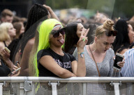 FEATURE - Openair-Partygänger am Wireless Festival in London