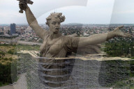 NEWS - Riesige "Mutter-Heimat-Statue" in Wolgograd wird restauriert