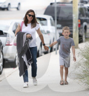 PREMIUM EXCLUSIVE Jennifer Garner Flashes Her Super Cute Dimples After Sam's Swim Class