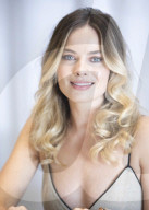 Margot Robbie Australian Actress