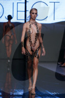 PEOPLE - Models auf dem Catwalk fÃ¼r "Black Tape Project" an der Miami Swim Week