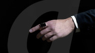 FEATURE - High-Tech-Ring ist wie ein tragbares Smartphone