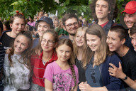 NEWS - Klimaaktivistin Greta Thunberg nimmt an Fridays for Future Demonstration in Berlin teil 
