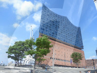 FEATURE - Aussenreinigung an der Elbphilharmonie