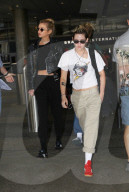 PREMIUM EXCLUSIVE Kristen Stewart And On-Again Girlfriend Stella Maxwell Return From Sexy Summer Vacation