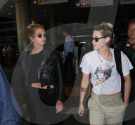 PREMIUM EXCLUSIVE Kristen Stewart And On-Again Girlfriend Stella Maxwell Return From Sexy Summer Vacation