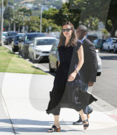 PREMIUM EXCLUSIVE Jennifer Garner Goes To Church Without The Kids, Without Ben