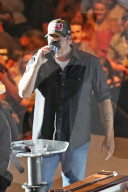 PEOPLE - Gwen Stefani steht mit Freund Blake Shelton auf der BŸhne