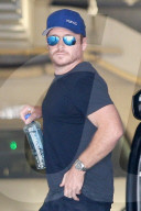 Kevin Connolly is seen running errands in Los Angeles. 