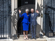 NEWS - Theresa May hält letzte Redel vor der Downing Street 11