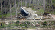 PEOPLE - Schottland: Action bei Dreharbeiten zum neuen James Bond Film in Aviemore