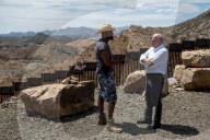 NEWS - USA: 'Symposium at The Wall' in Sunland Park