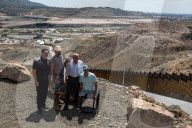 NEWS - USA: 'Symposium at The Wall' in Sunland Park