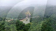 FEATURE - In luftiger Höhe: Glasbrücke in Ningqiang