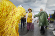 Jeremy Corbyn visits anti-fracking protest camp