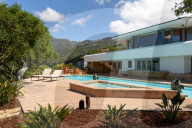 PEOPLE - George Michaels Villa in Santa Barbara steht zum Verkauf