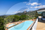 PEOPLE - George Michaels Villa in Santa Barbara steht zum Verkauf
