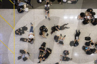 NEWS - Hongkong: Proteste bringen Flughafen zum Erliegen