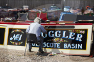 Canal boat painter Phil Speight