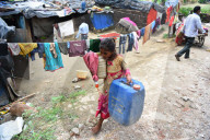 NEWS - Überschwemmungen nach Monsunregen in Indien