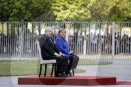 NEWS - Brexit-Nachverhandlungen: Premier Johnson zu Besuch im Berliner Kanzleramt