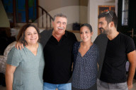 Israeli Labor leader Amir Peretz, ceremoniously shaves mustache