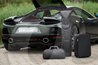 FEATURE - Neuer Supersportwagen mit Supergepäck-Set von McLaren