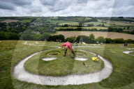 FEATURE -  Cerne Abbas Giant aus dem 17. Jahrhundert wird aufgefrsicht
