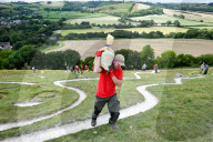 FEATURE -  Cerne Abbas Giant aus dem 17. Jahrhundert wird aufgefrsicht