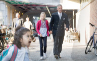 PEOPLE - Royals back to School: Prinzessin Eleonore und König Philipp von Belgien