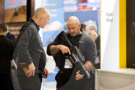 NEWS - Rundgang über die DSEI Waffenmesse in London