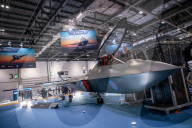 NEWS - Rundgang über die DSEI Waffenmesse in London