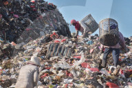 NEWS - Indonesien: Recycling in Bantar Gebang, die als die grösste Deponie der Welt gilt