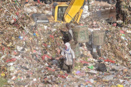 NEWS - Indonesien: Recycling in Bantar Gebang, die als die grösste Deponie der Welt gilt