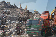 NEWS - Indonesien: Recycling in Bantar Gebang, die als die grösste Deponie der Welt gilt