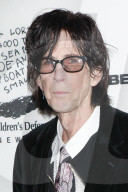 PEOPLE - Frontman von "The Cars" Ric Ocasek mit 75 Jahren gestorben