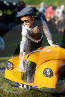 FEATURE - So war es früher mal: Nostalgiker beim Goodwood Revival Festival