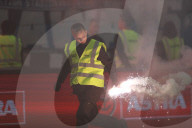 NEWS - Pyros am Derby zwischen dem HSV und St. Pauli in Hamburg
