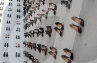 NEWS - Istanbul: High-Heels-Installation gegen Männergewalt