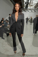PEOPLE - Promis bei Modenschau von Mugler in Paris