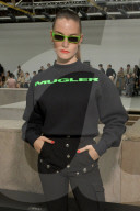 PEOPLE - Promis bei Modenschau von Mugler in Paris