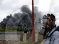 NEWS - Sorge nach Fabrik-Brand in Rouen