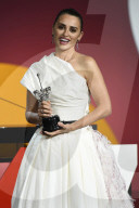 PEOPLE - Penelope Cruz erhält Award für ihr Lebenswerk am Filmfestival San Sebastian