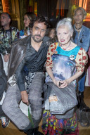PEOPLE - Promis bei Modenschau voin Stella McCartney an der PFW