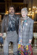 PEOPLE - Promis bei Modenschau voin Stella McCartney an der PFW