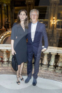 PEOPLE - Promis bei Modenschau voin Stella McCartney an der PFW