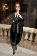 PEOPLE - Promis bei Modenschau voin Stella McCartney an der PFW