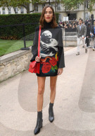 PEOPLE - Promis bei Valentino-Modenschau der PFW