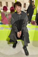 PEOPLE - Promis bei Valentino-Modenschau der PFW